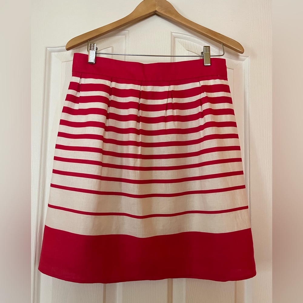 Banana Republic factory. linen pink and white skirt. Size 8.